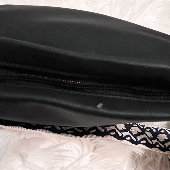 DIOR BEAUTE BLING BLING CD EMBOSSED BAG - Picture 6 of 16